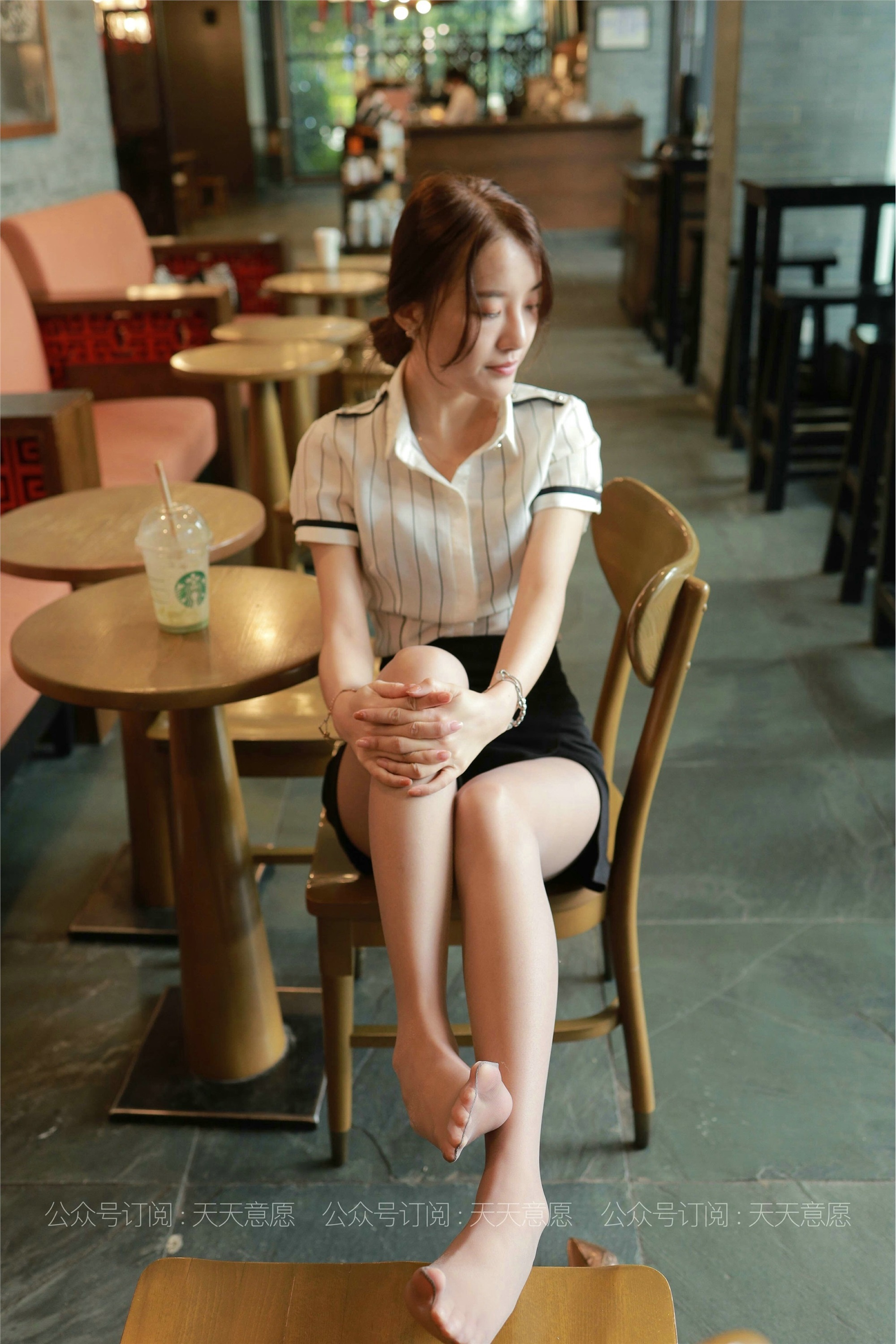 IESS异思趣向  2021.07.26 丝享家871：婉苹《沙发上的OL》